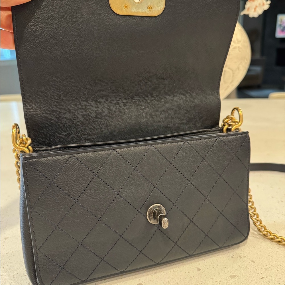 Chanel Quilted Small flap bag with mixed metal CC - Picture 4 of 7
